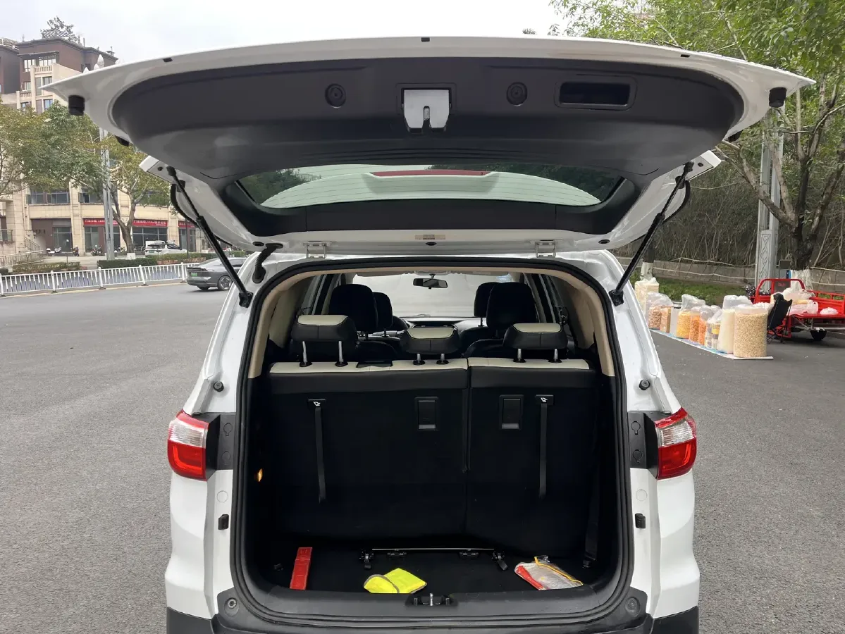 2019 ChangAn Oshan A800 1.6L 125HP L4 5MT,autocango,china used car exporter,china ev exporter,chinese used car exporter,chinese used ev exporter