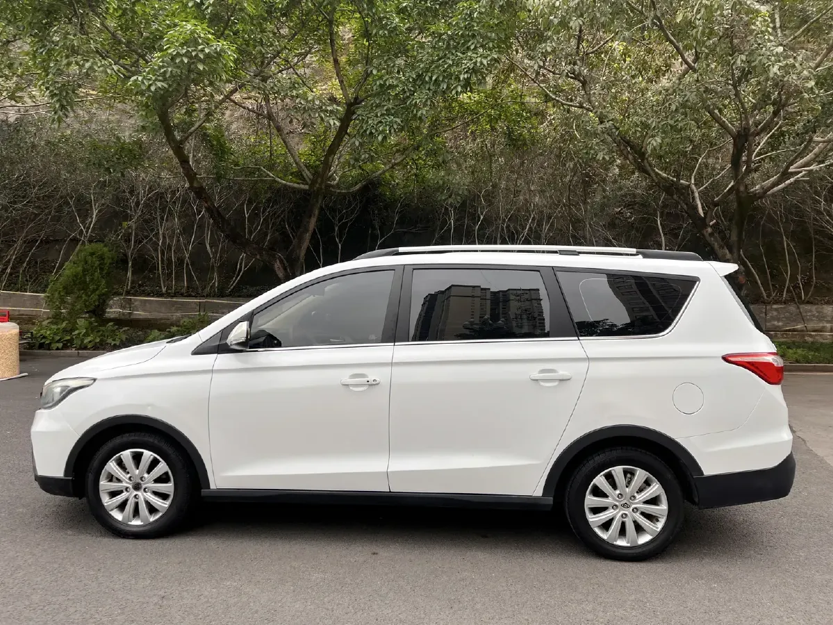 2019 ChangAn Oshan A800 1.6L 125HP L4 5MT,autocango,china used car exporter,china ev exporter,chinese used car exporter,chinese used ev exporter