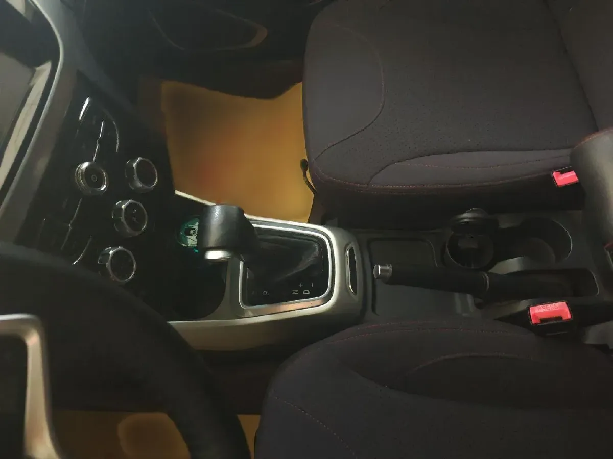 2015 Brilliance Auto V3 1.5L 112HP L4 5AT,autocango,china used car exporter,china ev exporter,chinese used car exporter,chinese used ev exporter