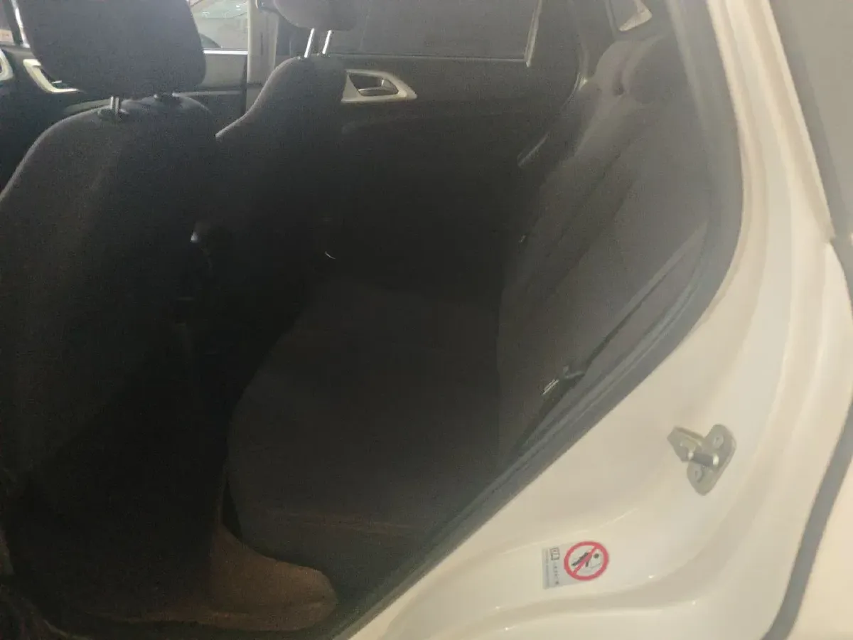 2015 Brilliance Auto V3 1.5L 112HP L4 5AT,autocango,china used car exporter,china ev exporter,chinese used car exporter,chinese used ev exporter