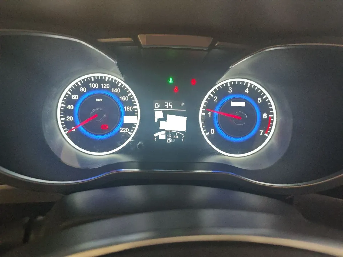 2015 Brilliance Auto V3 1.5L 112HP L4 5AT,autocango,china used car exporter,china ev exporter,chinese used car exporter,chinese used ev exporter