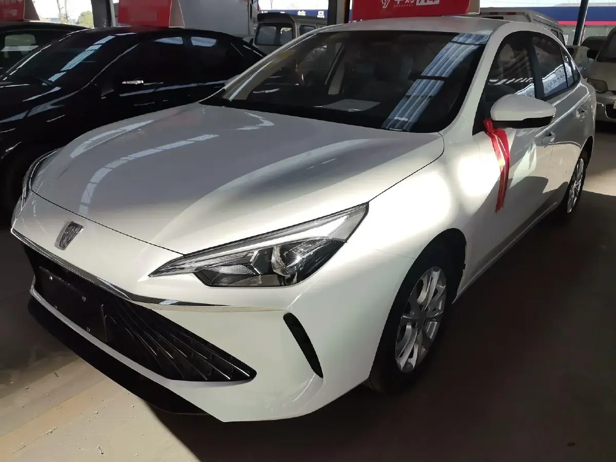 2023 Roewe i5 1.5L 129HP L4 5MT