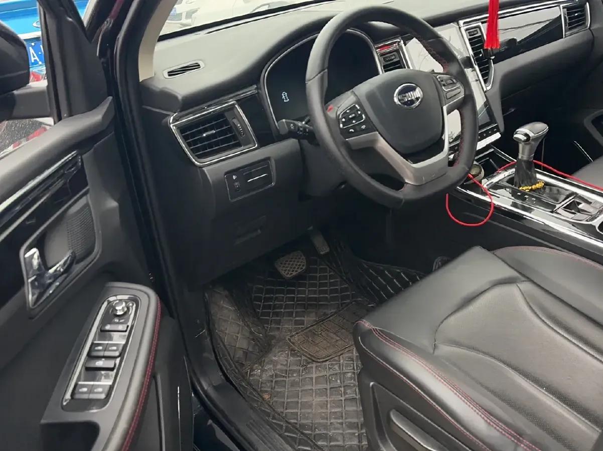 2019 SWM G05 1.5T 156HP L4 6AT,autocango,china used car exporter,china ev exporter,chinese used car exporter,chinese used ev exporter