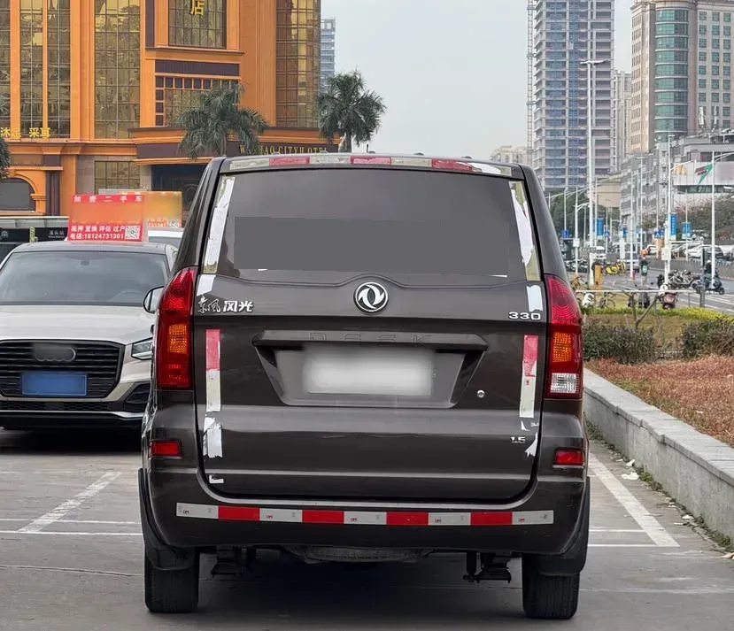 2014 DongFeng Fengon Fengon 330 1.5L 109HP L4 5MT,autocango,china used car exporter,china ev exporter,chinese used car exporter,chinese used ev exporter