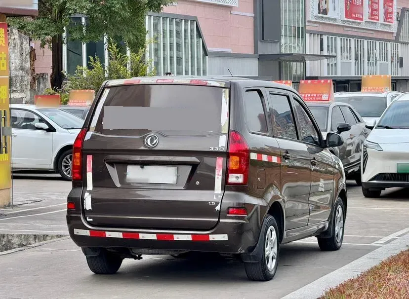 2014 DongFeng Fengon Fengon 330 1.5L 109HP L4 5MT,autocango,china used car exporter,china ev exporter,chinese used car exporter,chinese used ev exporter