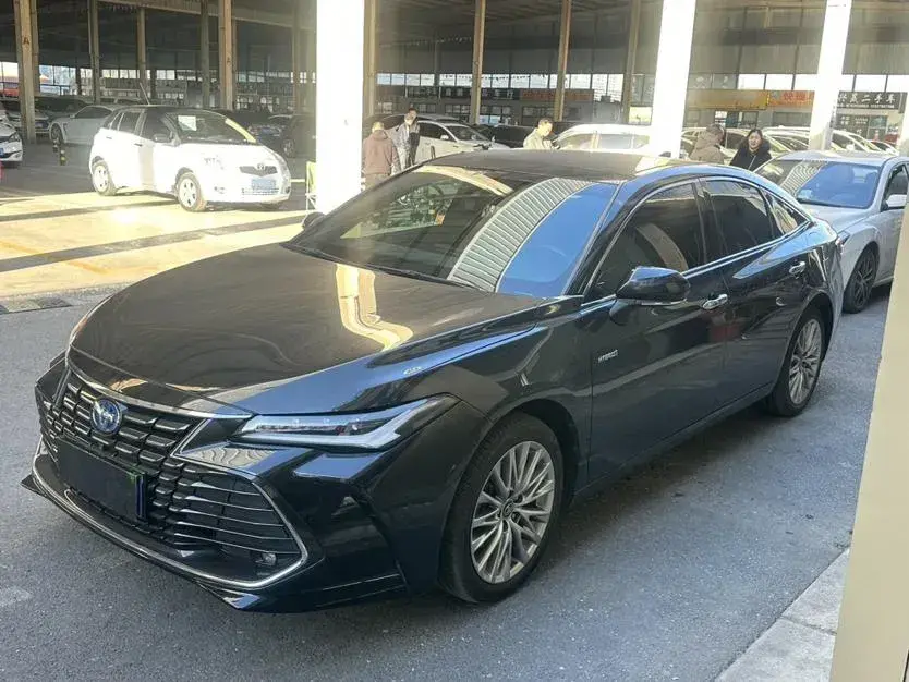 2023 Toyota Avalon 2.5L 178HP L4 E-CVT Hybrid