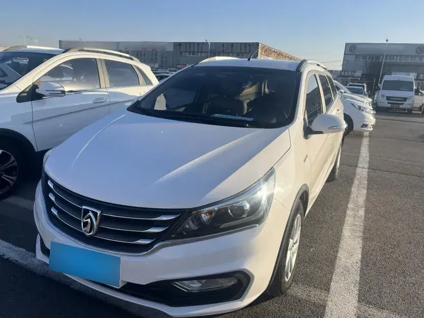 2017 BaoJun 310W 1.5L 105HP L4 6MT