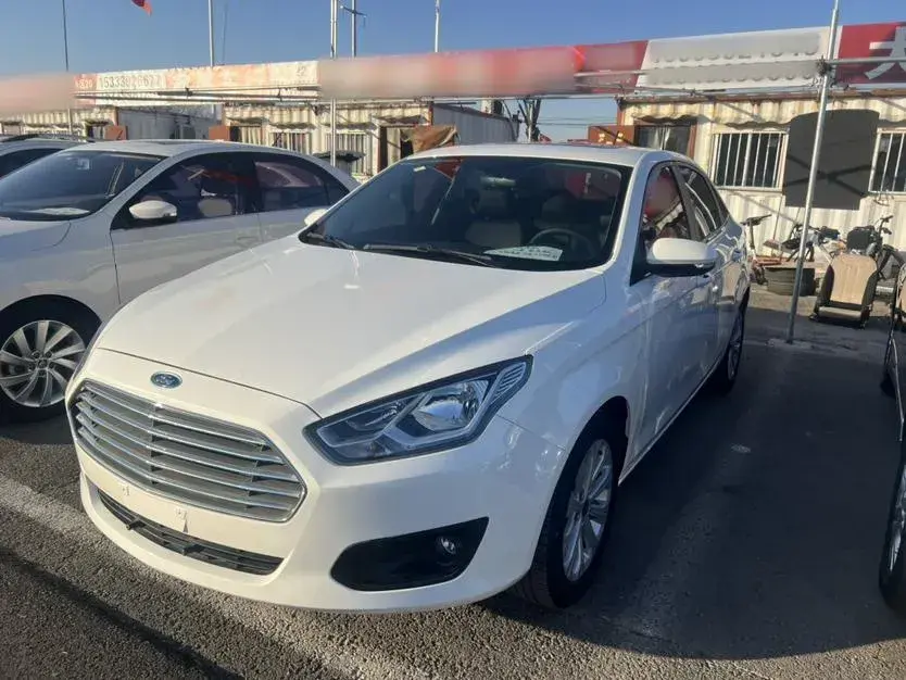 2017 Ford Escort 1.5L 113HP L4 6AT