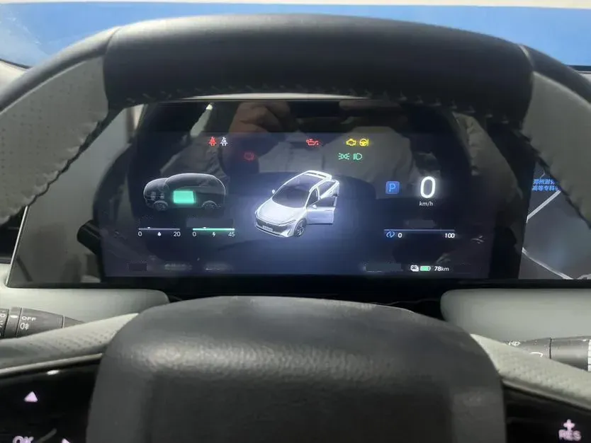 2023 Venucia Grand V DD-i 1.5T 163HP L4 E-CVT PHEV 18.4KWH,autocango,china used car exporter,china ev exporter,chinese used car exporter,chinese used ev exporter