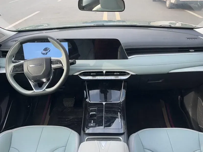 2023 Venucia Grand V DD-i 1.5T 163HP L4 E-CVT PHEV 18.4KWH,autocango,china used car exporter,china ev exporter,chinese used car exporter,chinese used ev exporter