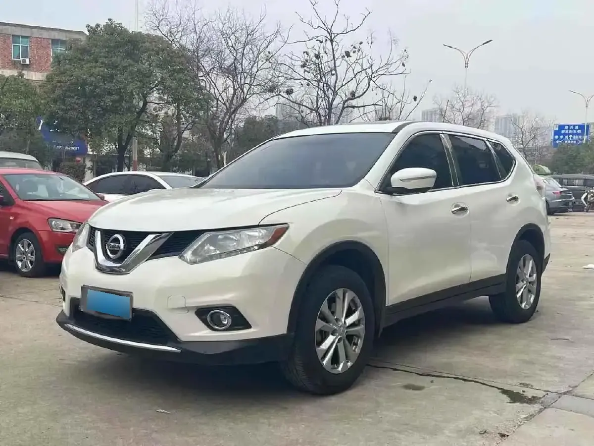 2014 Nissan X-Trail 2.0L 150HP L4 CVT