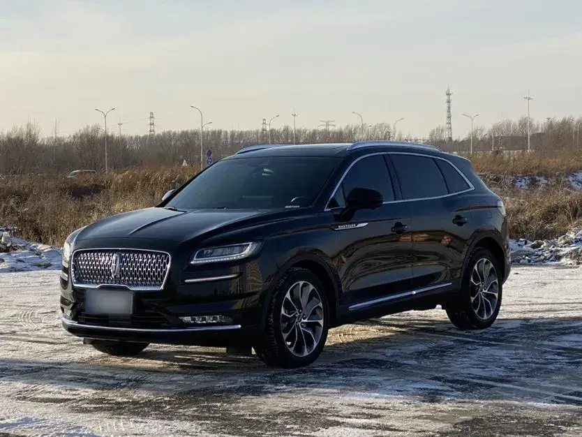 2021 Lincoln Nautilus 2.0T 245HP L4 8AT