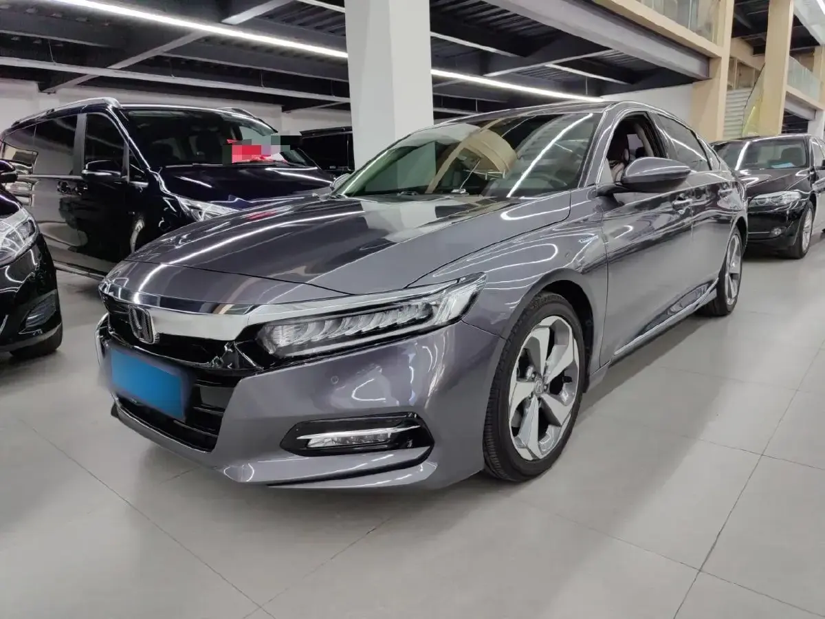 2018 Honda Accord 2.0L 146HP L4 E-CVT Hybrid