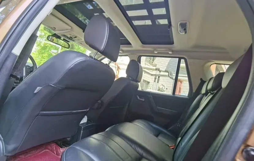 2015 Land Rover Freelander 2 2.0T 240HP L4 6AT,autocango,china used car exporter,china ev exporter,chinese used car exporter,chinese used ev exporter