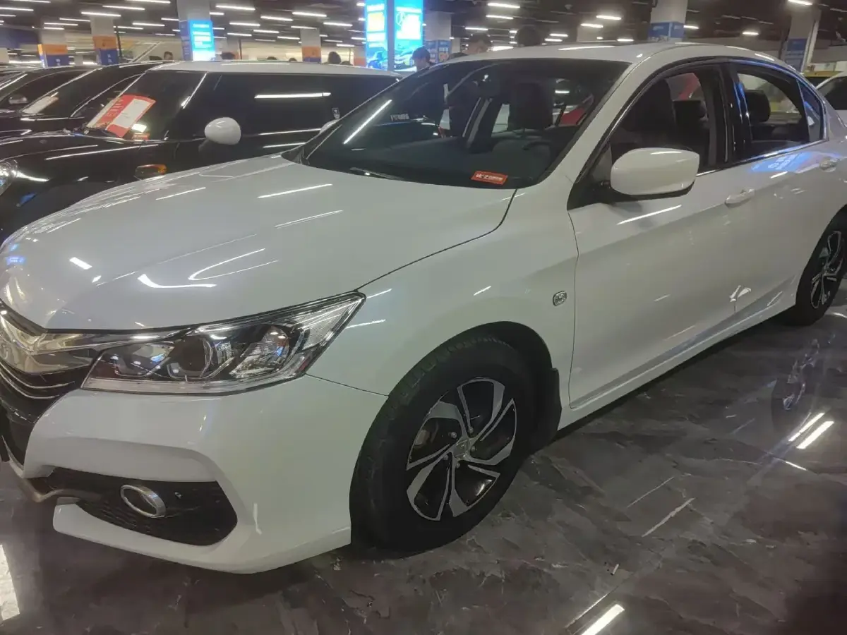 2016 Honda Accord 2.0L 155HP L4 CVT