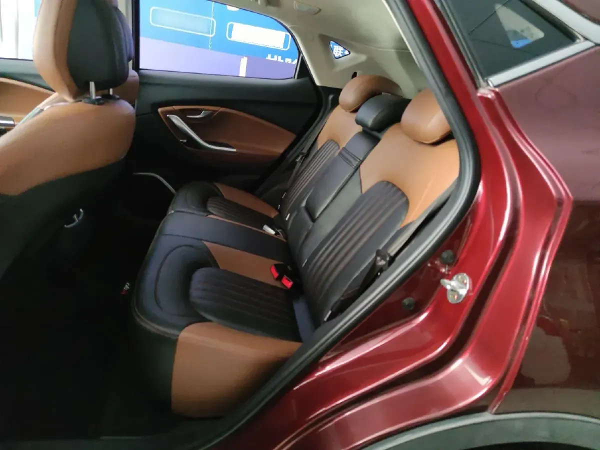 2015 Soueast DX7 1.5T 156HP L4 5AT,autocango,china used car exporter,china ev exporter,chinese used car exporter,chinese used ev exporter