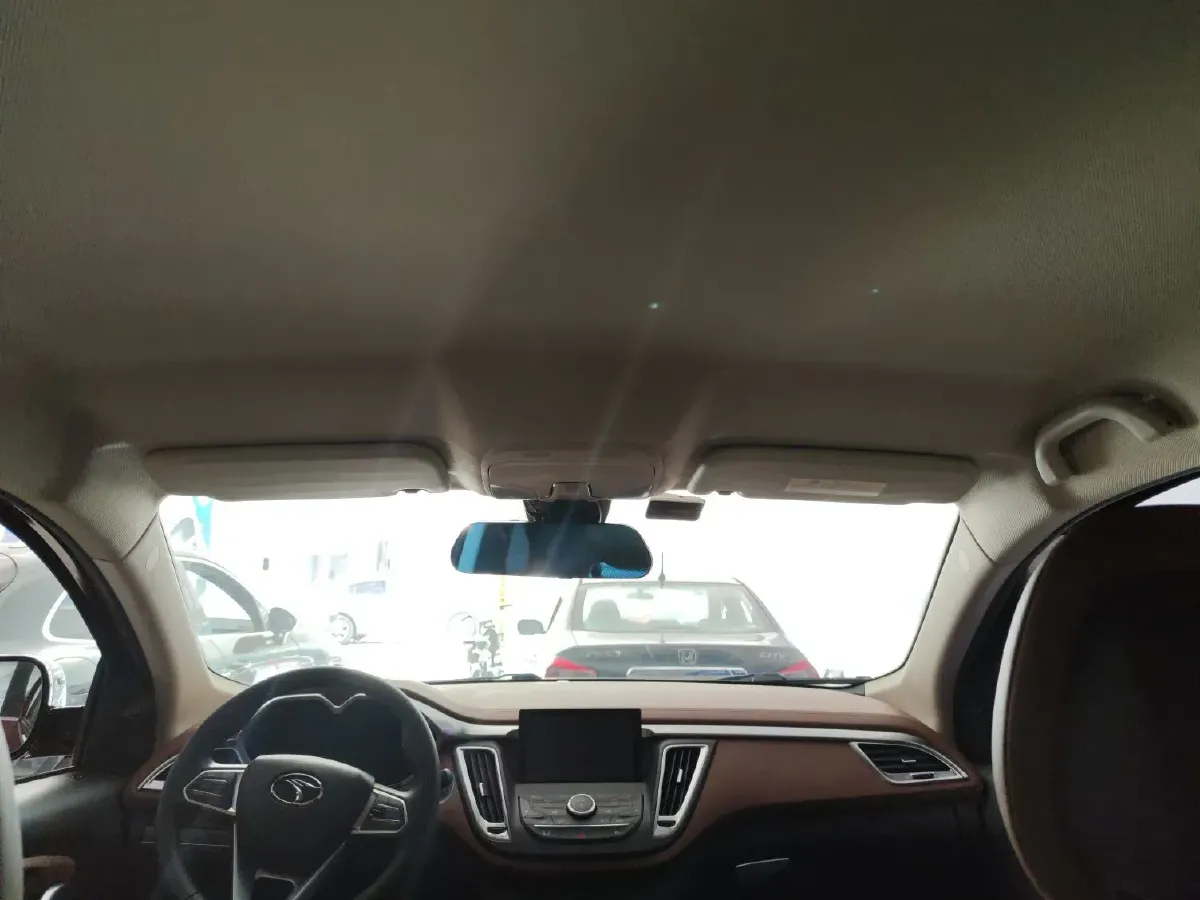 2015 Soueast DX7 1.5T 156HP L4 5AT,autocango,china used car exporter,china ev exporter,chinese used car exporter,chinese used ev exporter