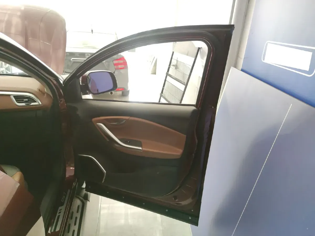 2015 Soueast DX7 1.5T 156HP L4 5AT,autocango,china used car exporter,china ev exporter,chinese used car exporter,chinese used ev exporter