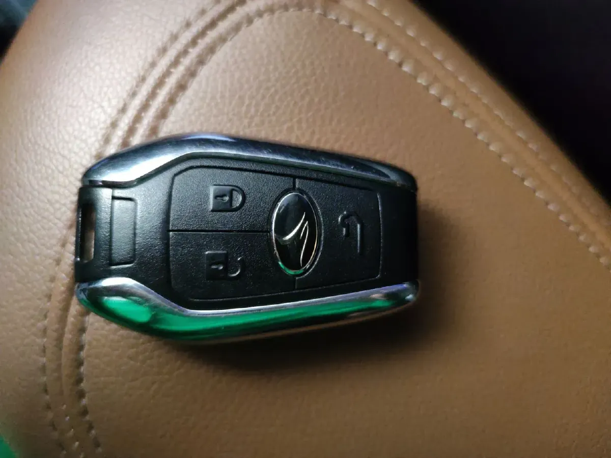 2015 Soueast DX7 1.5T 156HP L4 5AT,autocango,china used car exporter,china ev exporter,chinese used car exporter,chinese used ev exporter