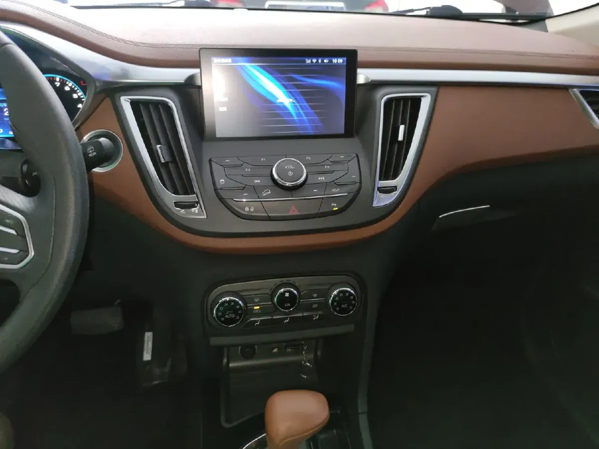 2015 Soueast DX7 1.5T 156HP L4 5AT,autocango,china used car exporter,china ev exporter,chinese used car exporter,chinese used ev exporter