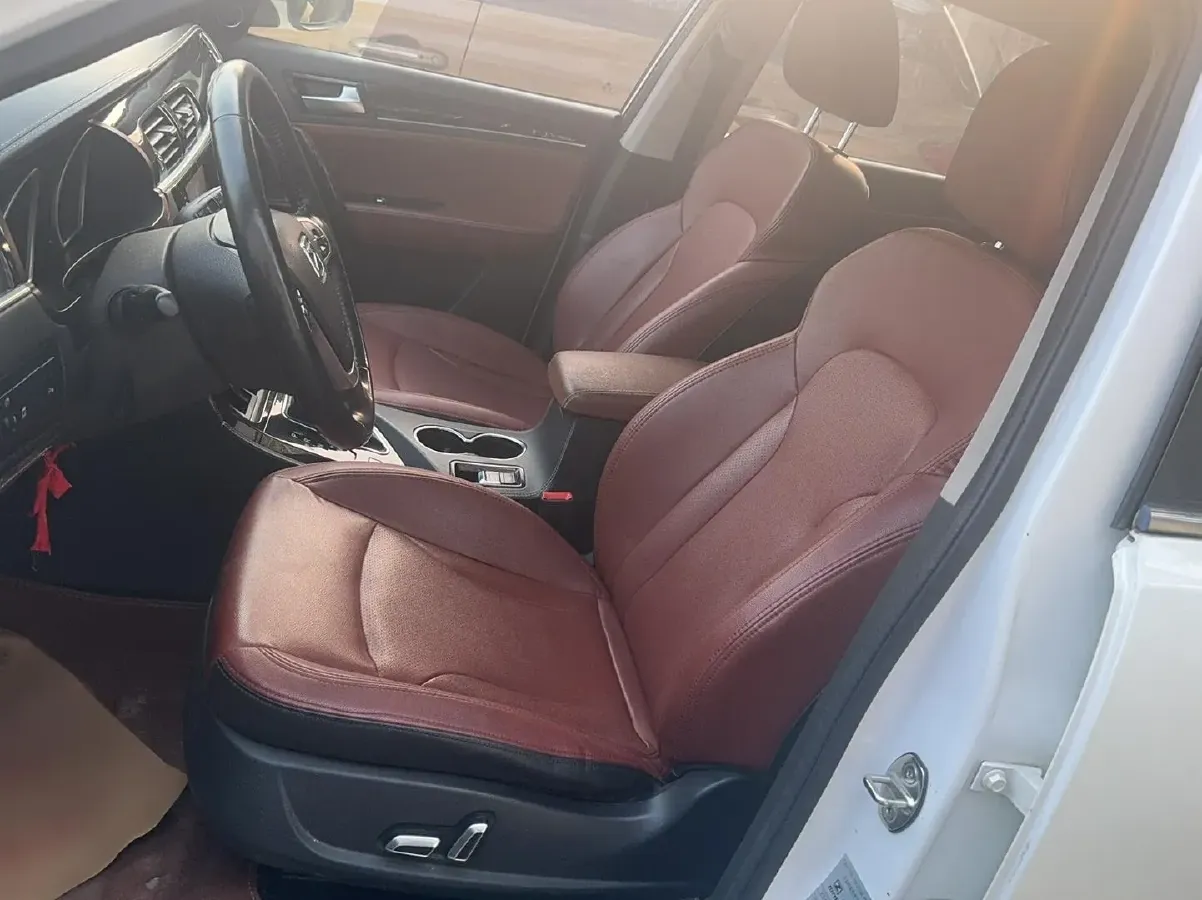 2015 Zotye T600 2.0T 190HP L4 6DCT,autocango,china used car exporter,china ev exporter,chinese used car exporter,chinese used ev exporter