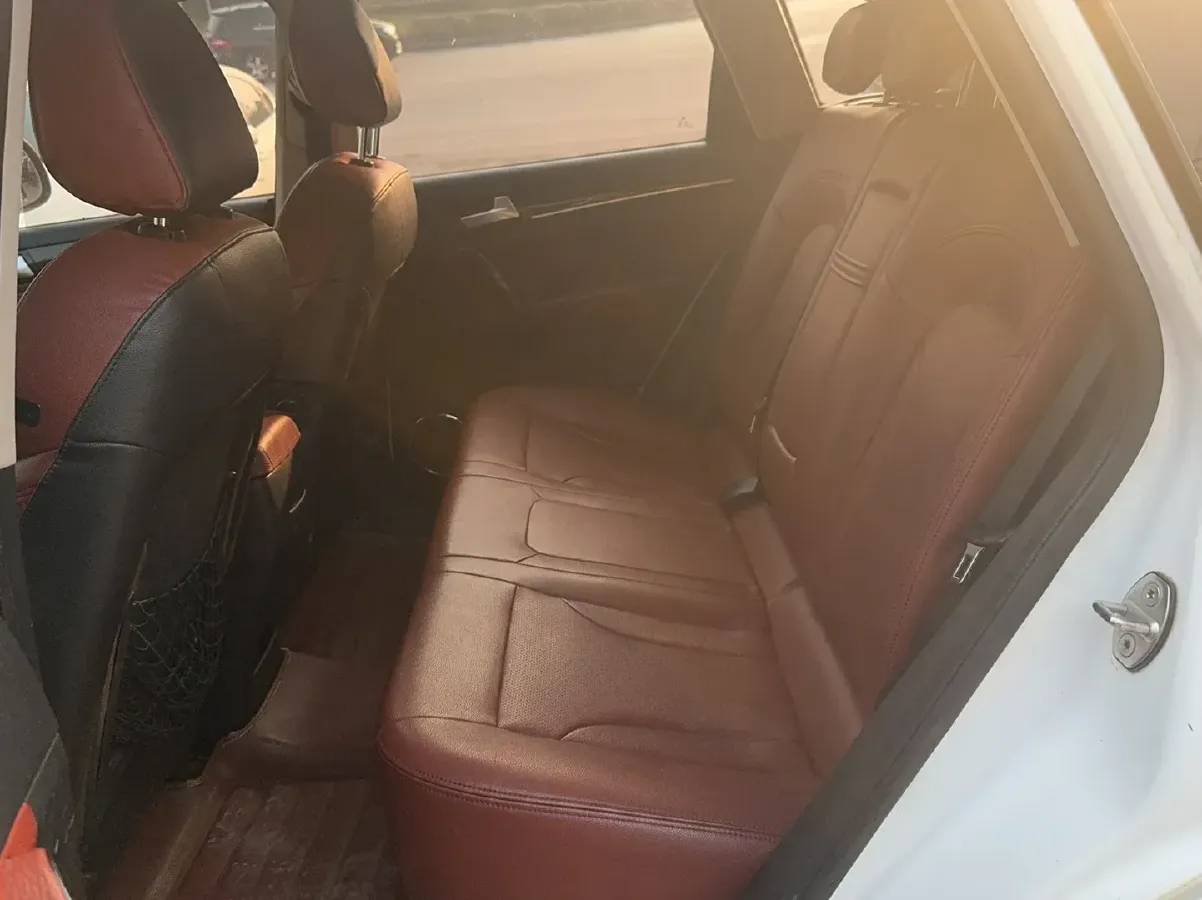 2015 Zotye T600 2.0T 190HP L4 6DCT,autocango,china used car exporter,china ev exporter,chinese used car exporter,chinese used ev exporter