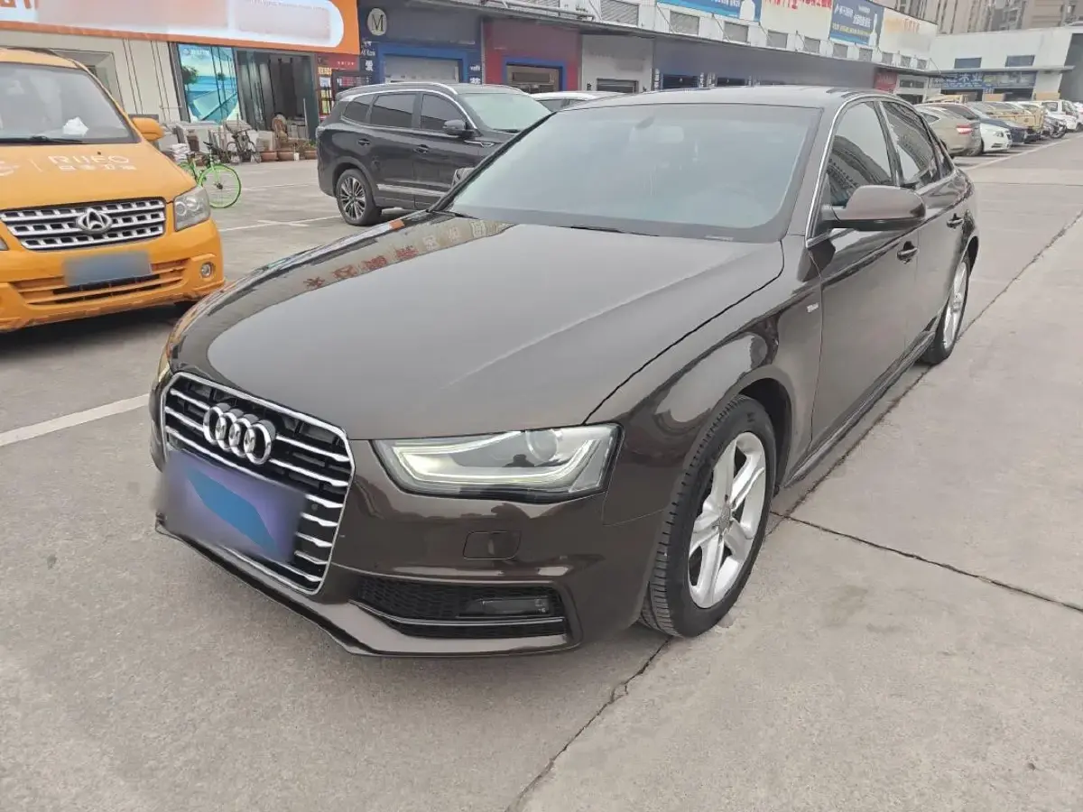 2015 Audi A4L 2.0T 224HP L4 7DCT