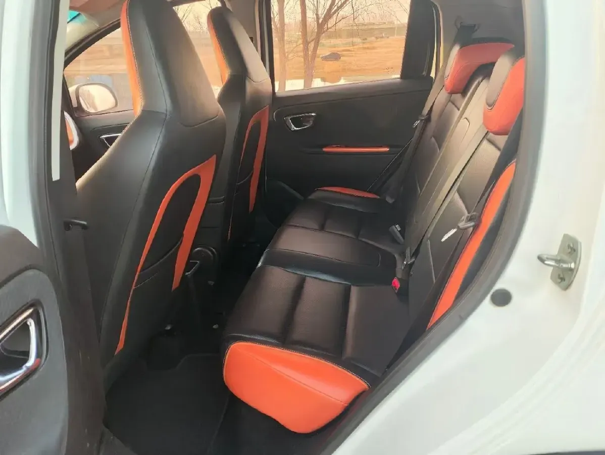 2017 Geely Vision X1 1.3L 88HP L4 4AT,autocango,china used car exporter,china ev exporter,chinese used car exporter,chinese used ev exporter