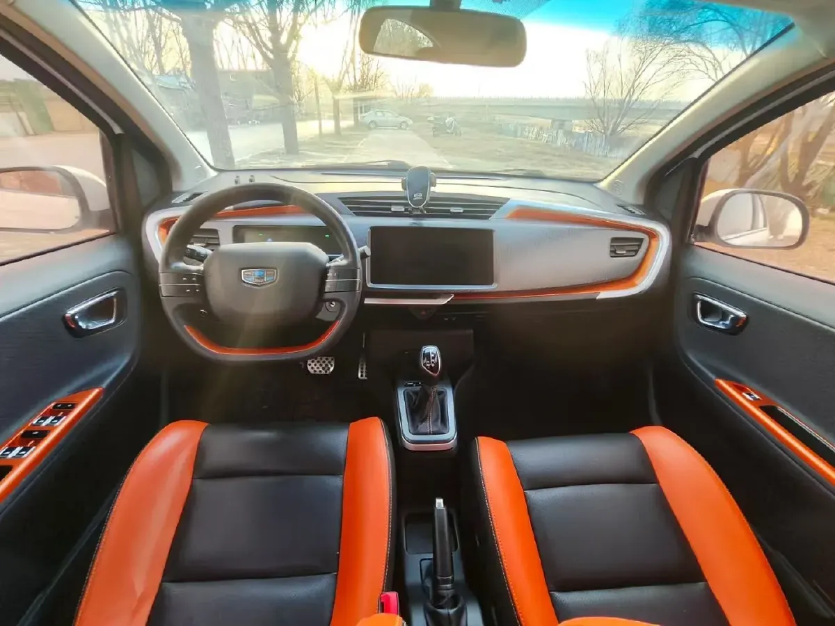 2017 Geely Vision X1 1.3L 88HP L4 4AT,autocango,china used car exporter,china ev exporter,chinese used car exporter,chinese used ev exporter