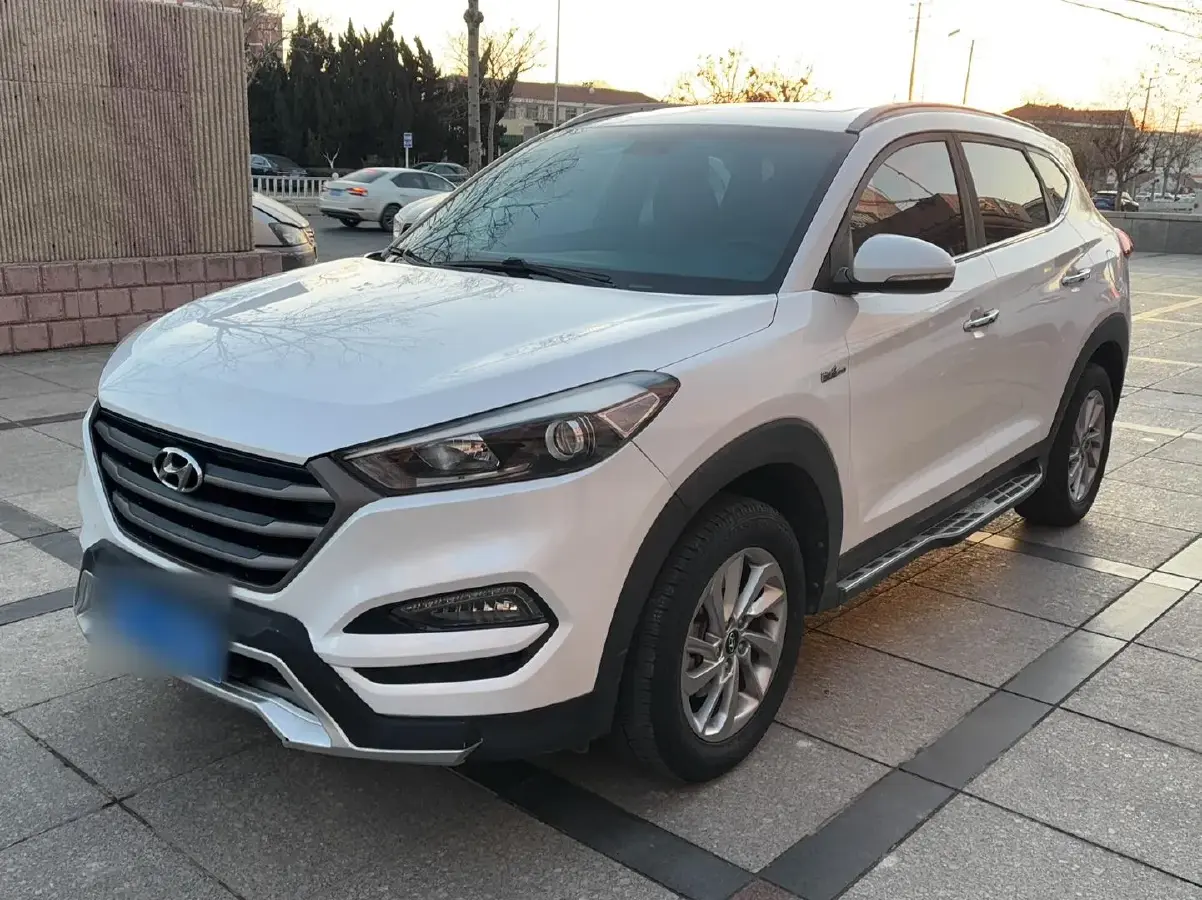 2015 Hyundai Tucson 1.6T 177HP L4 7DCT