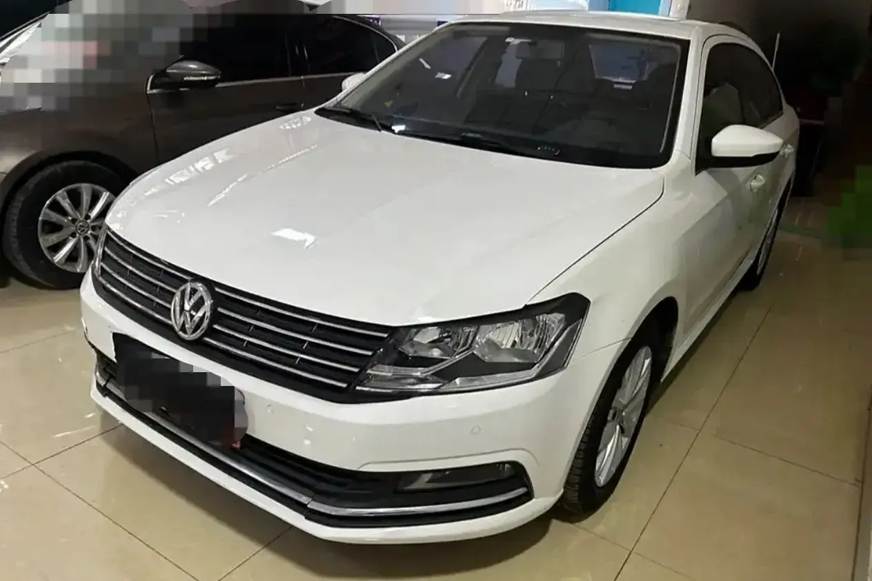 2015 Volkswagen Lavida 1.6L 110HP L4 6AT