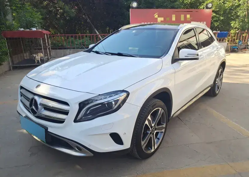 2016 Mercedes-Benz GLA Class 2.0T 184HP L4 7DCT