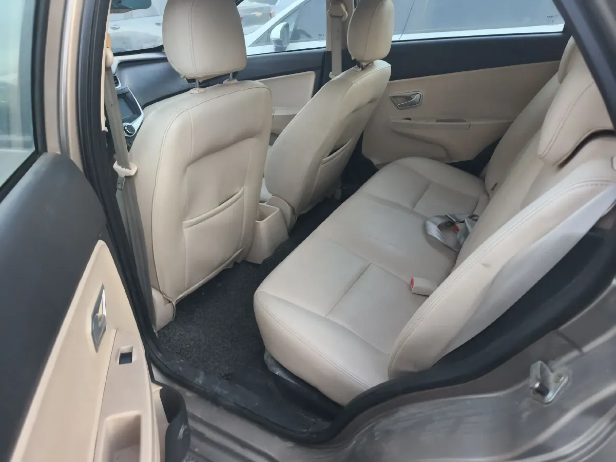 2013 Chery Fulwin 2 1.5L 109HP L4 5AMT,autocango,china used car exporter,china ev exporter,chinese used car exporter,chinese used ev exporter