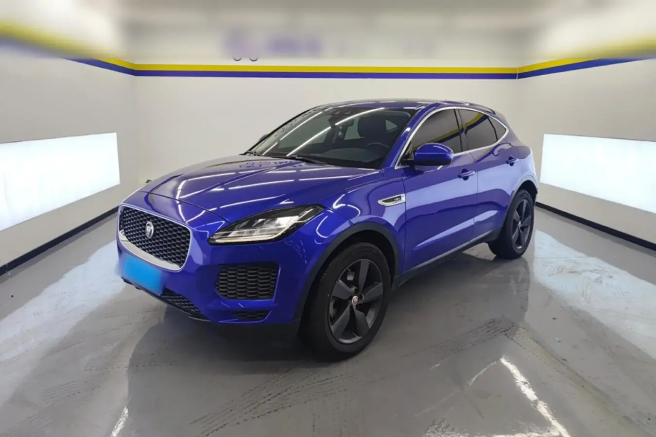 2018 Jaguar E-PACE 2.0T 200HP L4 9AT