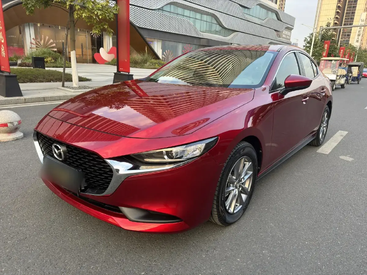 2021 Mazda 3 Axela 1.5L 117HP L4 6AT