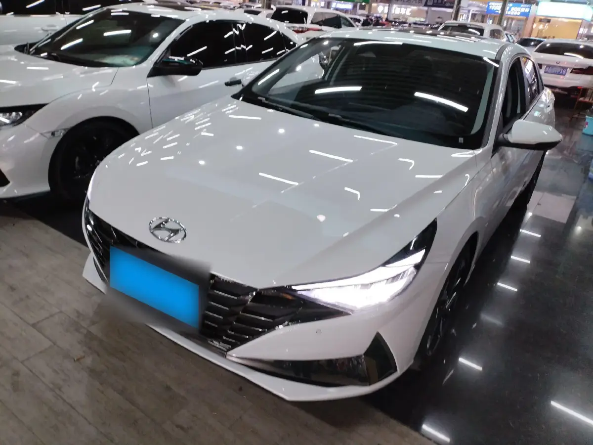 2022 Hyundai Elantra 1.5L 115HP L4 CVT