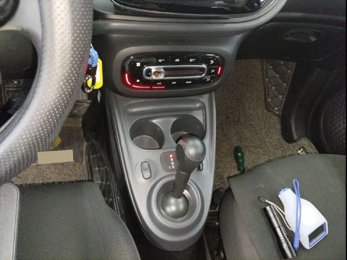 2016 Smart smart forfour 1.0L 71HP L3 6DCT,autocango,china used car exporter,china ev exporter,chinese used car exporter,chinese used ev exporter