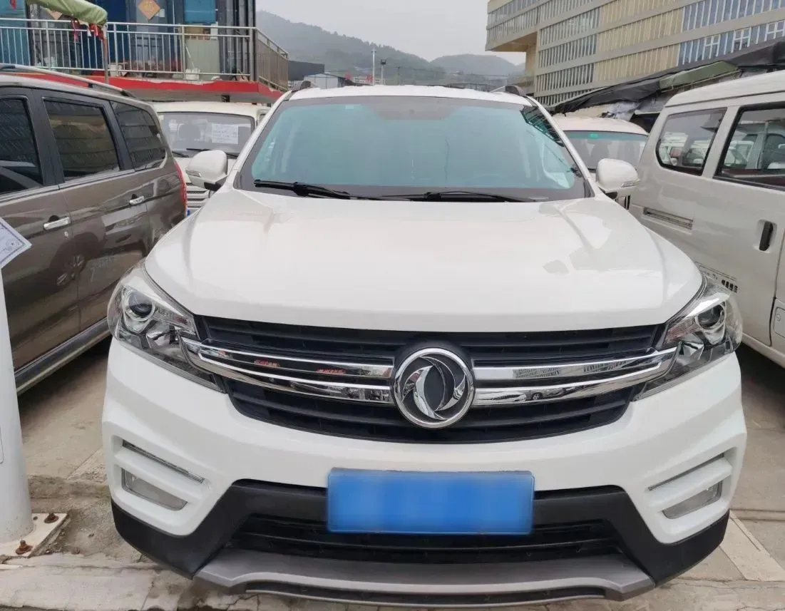 2018 DongFeng Fengon Fengon S560 1.8L 139HP L4 CVT,autocango,china used car exporter,china ev exporter,chinese used car exporter,chinese used ev exporter