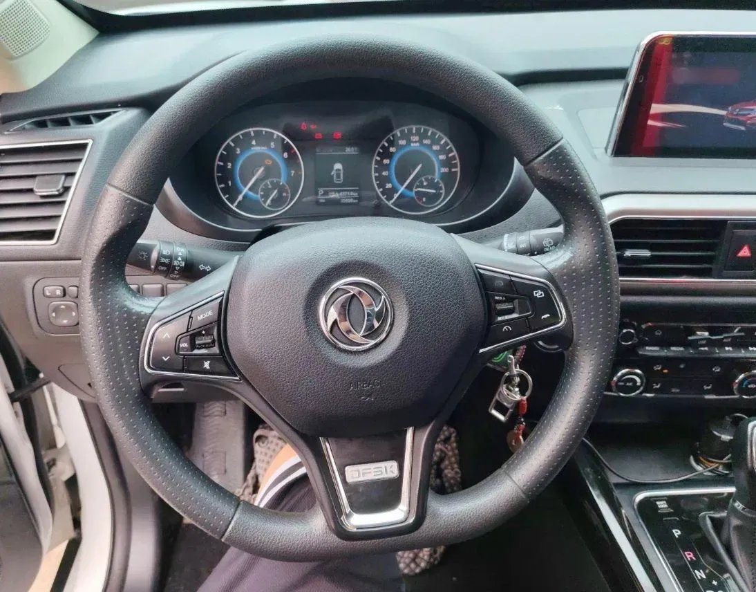 2018 DongFeng Fengon Fengon S560 1.8L 139HP L4 CVT,autocango,china used car exporter,china ev exporter,chinese used car exporter,chinese used ev exporter