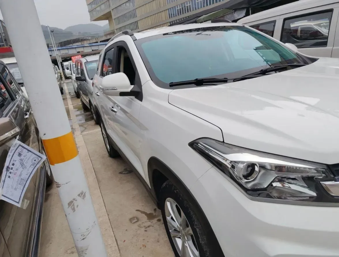 2018 DongFeng Fengon Fengon S560 1.8L 139HP L4 CVT,autocango,china used car exporter,china ev exporter,chinese used car exporter,chinese used ev exporter
