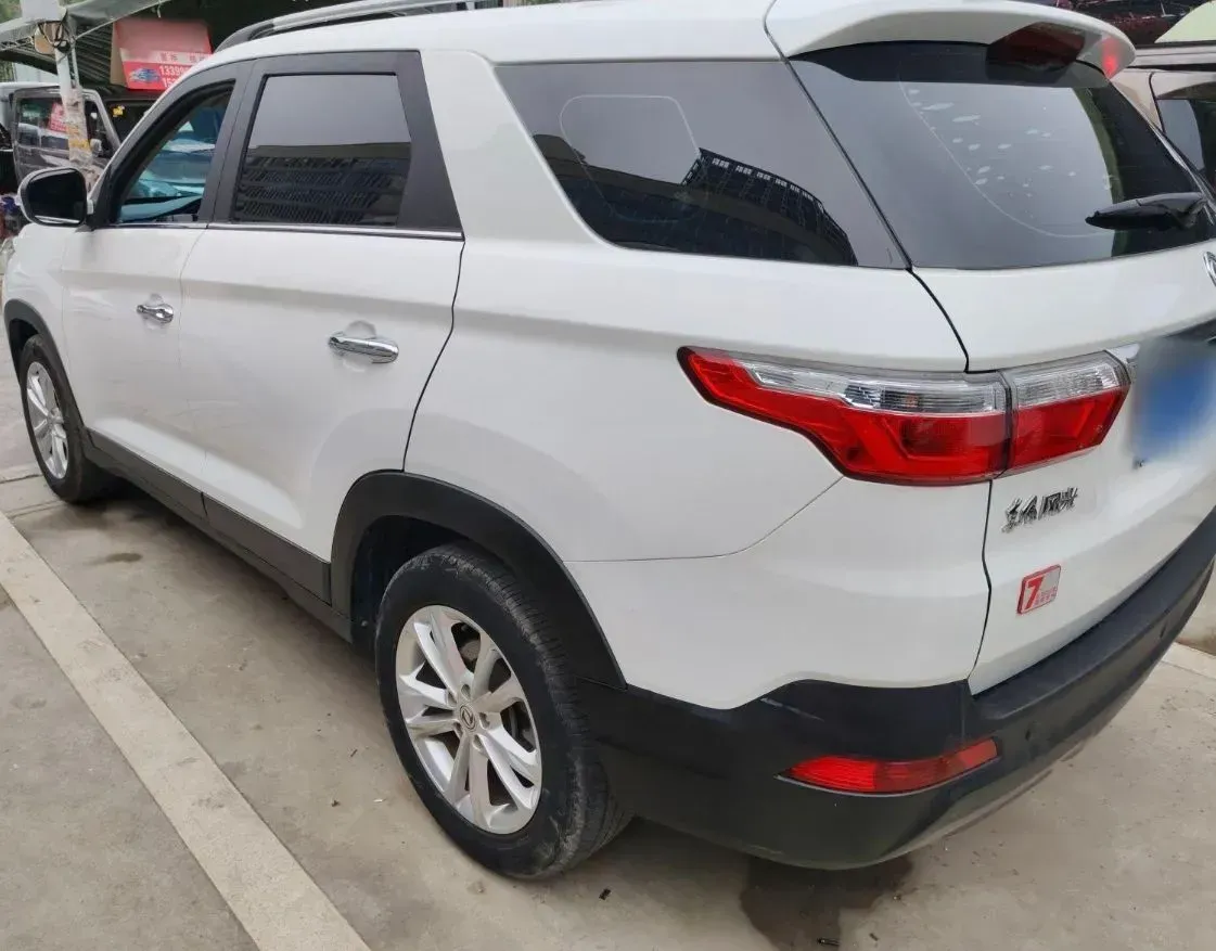 2018 DongFeng Fengon Fengon S560 1.8L 139HP L4 CVT,autocango,china used car exporter,china ev exporter,chinese used car exporter,chinese used ev exporter
