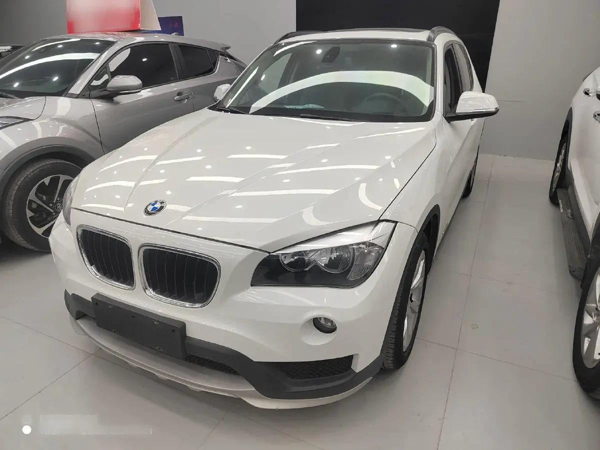 2014 BMW X1 2.0T 156HP L4 8AT