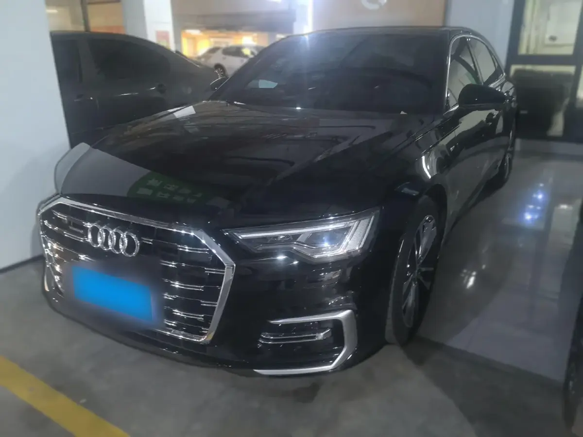 2024 Audi A6L 2.0T 190HP L4 7DCT