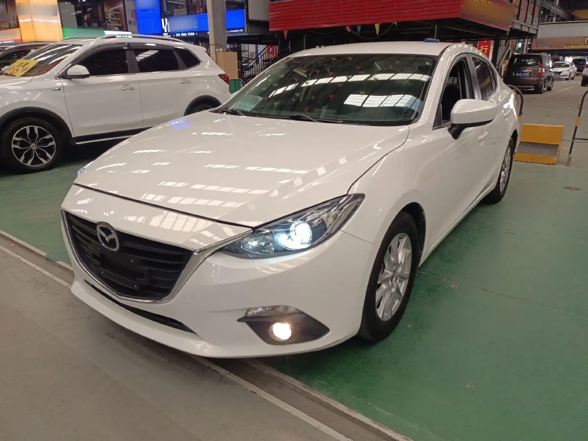 2016 Mazda 3 Axela 1.5L 117HP L4 6AT