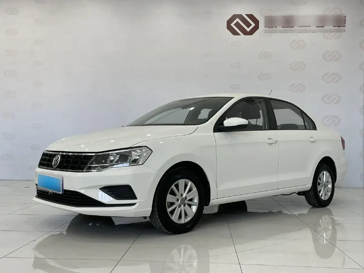 2017 Volkswagen Jetta 1.5L 110HP L4 5MT