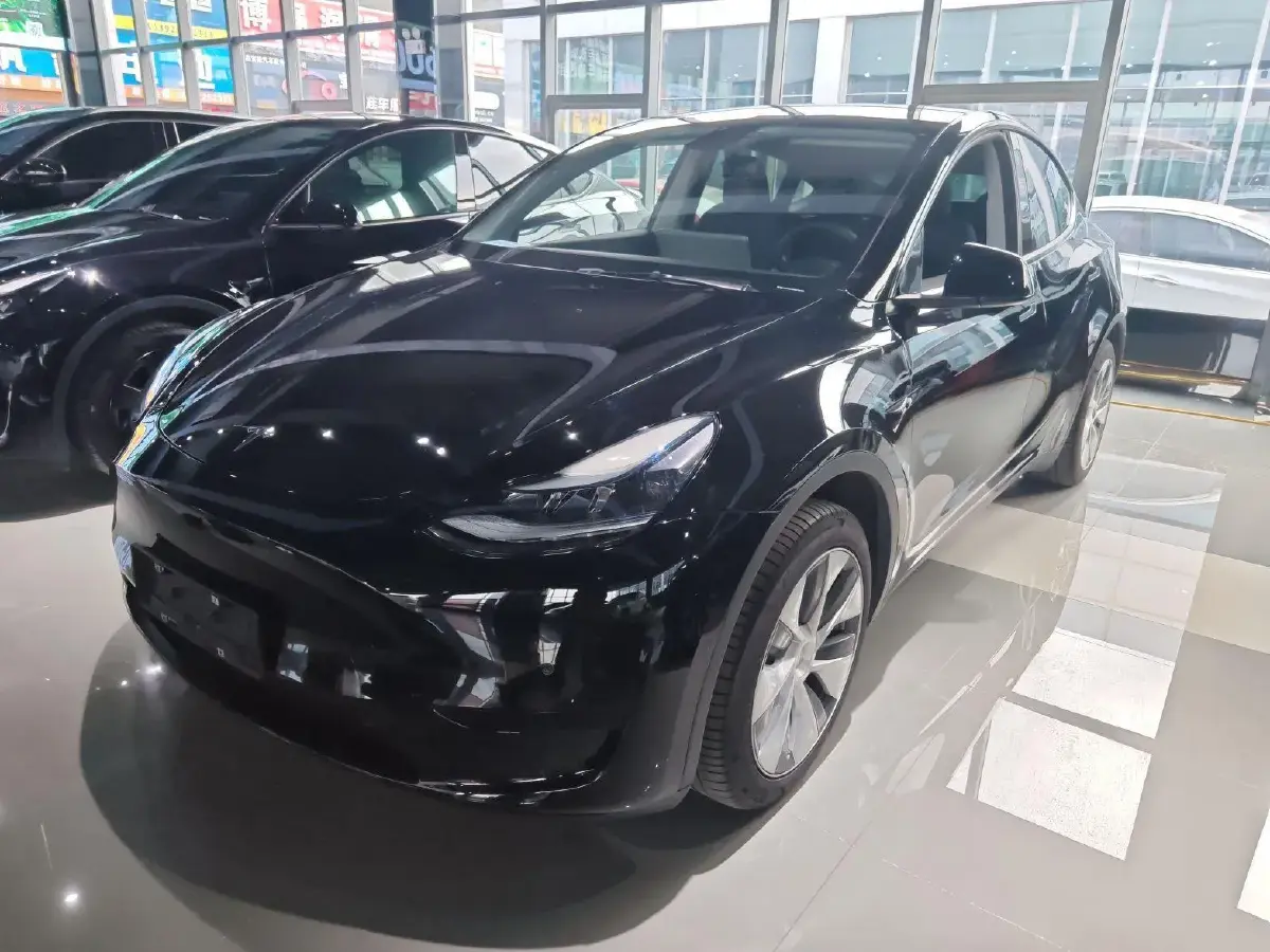 2022 Tesla Model Y BEV 60KWH