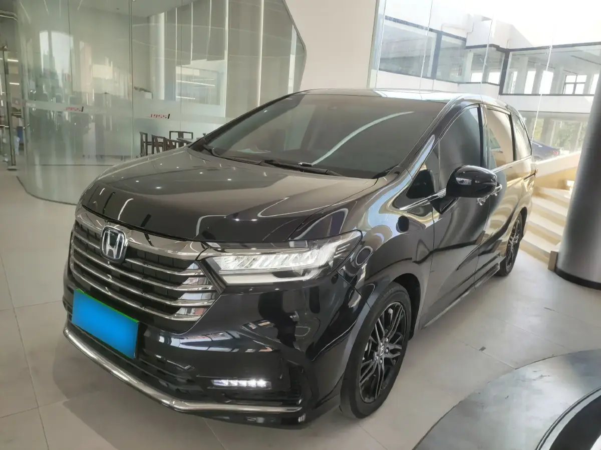 2022 Honda Odyssey 2.0L 146HP L4 E-CVT Hybrid