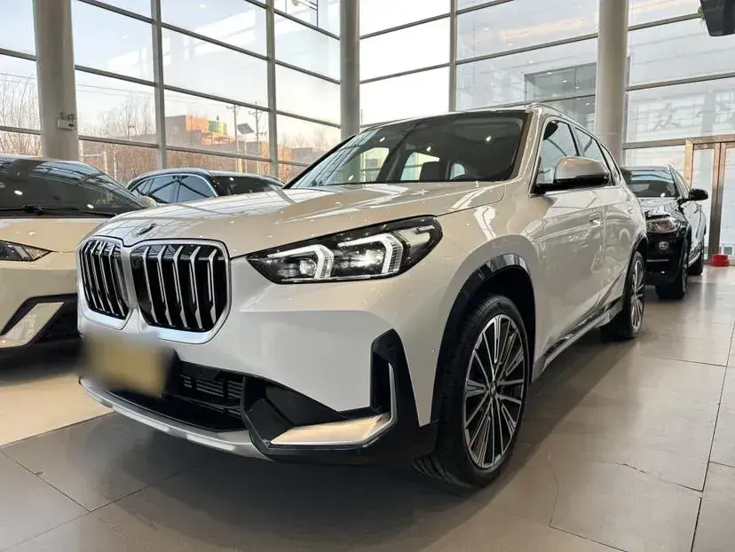 2023 BMW X1 2.0T 204HP L4 7DCT