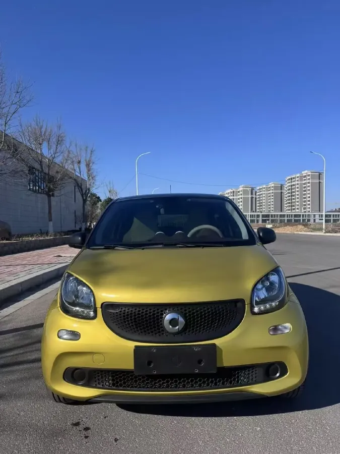 2016 Smart smart forfour 1.0L 71HP L3 6DCT,autocango,china used car exporter,china ev exporter,chinese used car exporter,chinese used ev exporter