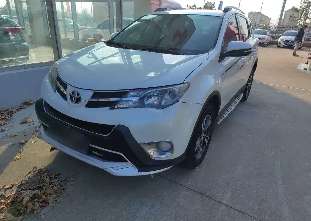 2015 Toyota RAV4 2.0L 147HP L4 CVT